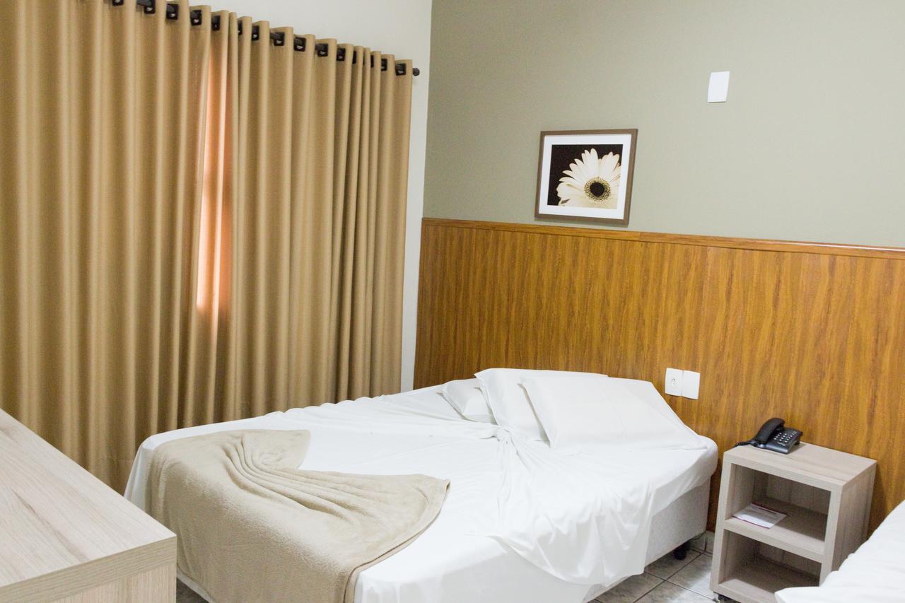 Colonial Hotel 이타티바 외부 사진