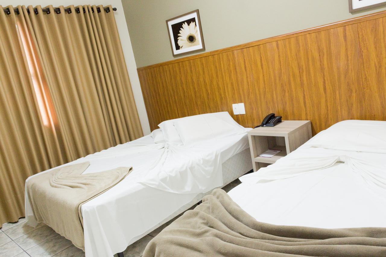 Colonial Hotel 이타티바 외부 사진